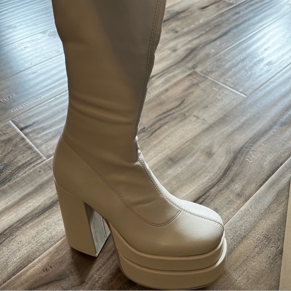 Steve Madden CYPRESS OFF/WHITE Platform vegan faux leather boots - Picture 3 of 7